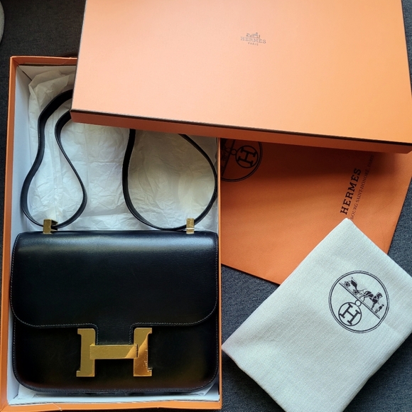 Hermes Handbags - Hermes Constance 23 Box Leather Gold H Shoulder Bag Vintage Black